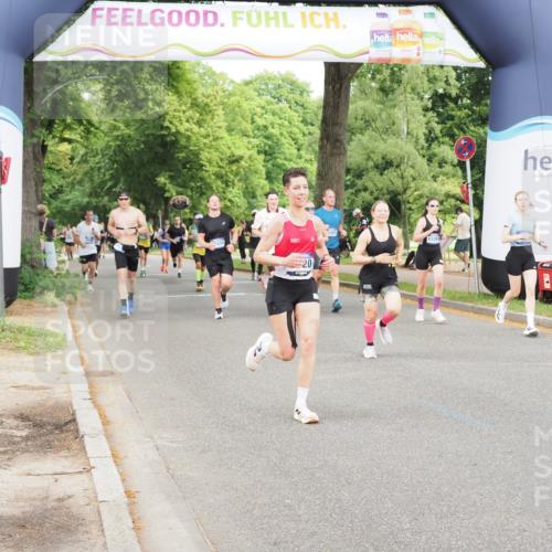 29.06.2025 - hella hamburg halbmarathon MichiJ http://msf.ph/oto/8380169 29.06.2025 10:46:13 Zwischen KM18-KM19 2780, 3983, 4502, 6220, 7065, 8585, 10703, 11808, 12206, 12261, 13847, 14567, 15232, 16160, 16341, 17017, 17503, 18716, 18985 meine-sportfotos.de