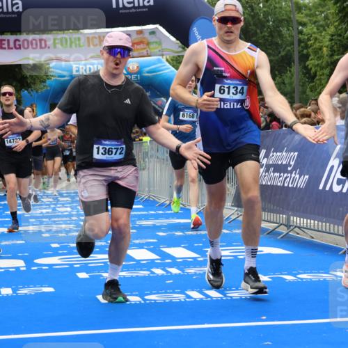 29.06.2025 - hella hamburg halbmarathon Strokosch-Dieckow http://msf.ph/oto/8380235 29.06.2025 10:47:15 Ziel 2623, 2864, 5024, 6134, 6168, 6203, 6373, 6716, 7480, 10208, 10211, 11491, 11518, 13007, 13672, 13782, 14722, 15611, 16089, 16286, 17718, 17915, 18856 meine-sportfotos.de