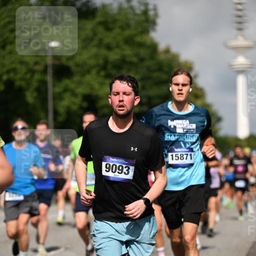 29.06.2025 - hella hamburg halbmarathon Dr. Thomas Lammeyer http://msf.ph/oto/8380257 29.06.2025 09:58:56 Kennedybrücke 1549, 1884, 2274, 2287, 2411, 2592, 2596, 2708, 3087, 3208, 3209, 3258, 3435, 3747, 3985, 4093, 4832, 5102, 5399, 5638, 5705, 5915, 6027, 6054, 6158, 6389, 6532, 6662, 6723, 6836, 6923, 7052, 7659, 8117, 8218, 8371, 8437, 8487, 8577, 8693, 8889, 8927, 9031, 9032, 9093, 9159, 9386, 9476, 9529, 9649, 9661, 9720, 9786, 9869, 10053, 10122, 10184, 10423 meine-sportfotos.de