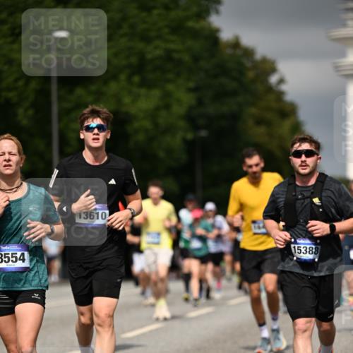 29.06.2025 - hella hamburg halbmarathon Dr. Thomas Lammeyer http://msf.ph/oto/8380274 29.06.2025 10:20:17 Kennedybrücke 1212, 1244, 1308, 1599, 2071, 2165, 2436, 2601, 2803, 3156, 3176, 3484, 3648, 4478, 4583, 4637, 4828, 6935, 7158, 7753, 8057, 8169, 8274, 8295, 8554, 8597, 8645, 8707, 8746, 9601, 9628, 9784, 9802, 9810, 9881, 10107, 10139, 10141, 10183, 10292, 10844, 11113, 11344, 11345 meine-sportfotos.de