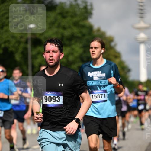 29.06.2025 - hella hamburg halbmarathon Dr. Thomas Lammeyer http://msf.ph/oto/8380326 29.06.2025 09:58:56 Kennedybrücke 1549, 1884, 2274, 2287, 2411, 2592, 2596, 2708, 3087, 3208, 3209, 3258, 3435, 3747, 3985, 4093, 4832, 5102, 5399, 5638, 5705, 5915, 6027, 6054, 6158, 6389, 6532, 6662, 6723, 6836, 6923, 7052, 7659, 8117, 8218, 8371, 8437, 8487, 8577, 8693, 8889, 8927, 9031, 9032, 9093, 9159, 9386, 9476, 9529, 9649, 9661, 9720, 9786, 9869, 10053, 10122, 10184, 10423 meine-sportfotos.de