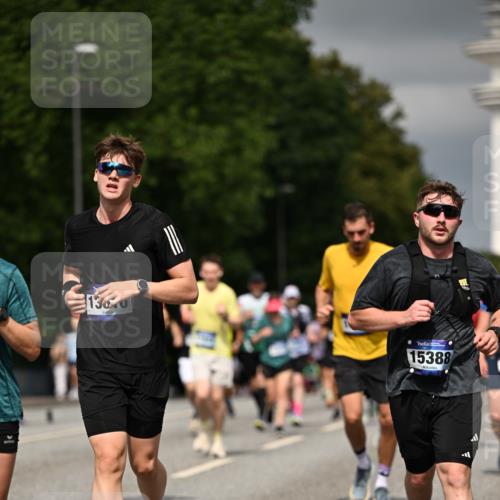 29.06.2025 - hella hamburg halbmarathon Dr. Thomas Lammeyer http://msf.ph/oto/8380335 29.06.2025 10:20:17 Kennedybrücke 1212, 1244, 1308, 1599, 2071, 2165, 2436, 2601, 2803, 3156, 3176, 3484, 3648, 4478, 4583, 4637, 4828, 6935, 7158, 7753, 8057, 8169, 8274, 8295, 8554, 8597, 8645, 8707, 8746, 9601, 9628, 9784, 9802, 9810, 9881, 10107, 10139, 10141, 10183, 10292, 10844, 11113, 11344, 11345 meine-sportfotos.de