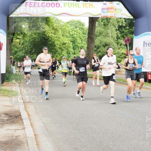 29.06.2025 - hella hamburg halbmarathon MichiJ http://msf.ph/oto/8380376 29.06.2025 10:46:15 Zwischen KM18-KM19 2780, 6220, 7065, 8585, 10488, 11808, 12206, 12261, 12446, 13847, 15232, 15284, 17503, 18985, 19160 meine-sportfotos.de