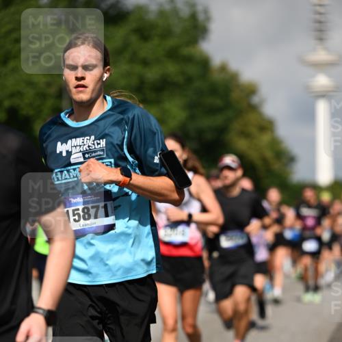 29.06.2025 - hella hamburg halbmarathon Dr. Thomas Lammeyer http://msf.ph/oto/8380388 29.06.2025 09:58:57 Kennedybrücke 1884, 2274, 2287, 2411, 2592, 2596, 2708, 3087, 3208, 3209, 3258, 3435, 3747, 3985, 4093, 4121, 4832, 5102, 5399, 5459, 5638, 5705, 5915, 6027, 6054, 6158, 6389, 6421, 6532, 6662, 6723, 6836, 7052, 7659, 8117, 8153, 8218, 8371, 8437, 8487, 8577, 8693, 8889, 8927, 9031, 9032, 9093, 9159, 9386, 9476, 9529, 9649, 9661, 9720, 9786, 9869, 10053, 10122, 10184, 10423 meine-sportfotos.de
