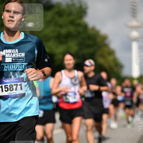 29.06.2025 - hella hamburg halbmarathon Dr. Thomas Lammeyer http://msf.ph/oto/8380440 29.06.2025 09:58:57 Kennedybrücke 1884, 2274, 2287, 2411, 2592, 2596, 2708, 3087, 3208, 3209, 3258, 3435, 3747, 3985, 4093, 4121, 4832, 5102, 5399, 5459, 5638, 5705, 5915, 6027, 6054, 6158, 6389, 6421, 6532, 6662, 6723, 6836, 7052, 7659, 8117, 8153, 8218, 8371, 8437, 8487, 8577, 8693, 8889, 8927, 9031, 9032, 9093, 9159, 9386, 9476, 9529, 9649, 9661, 9720, 9786, 9869, 10053, 10122, 10184, 10423 meine-sportfotos.de