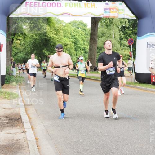 29.06.2025 - hella hamburg halbmarathon MichiJ http://msf.ph/oto/8380557 29.06.2025 10:46:16 Zwischen KM18-KM19 2780, 6220, 7065, 8585, 10488, 12206, 12261, 12446, 13847, 15232, 15284, 17503, 19160 meine-sportfotos.de