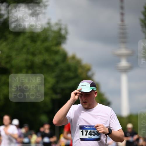 29.06.2025 - hella hamburg halbmarathon Dr. Thomas Lammeyer http://msf.ph/oto/8380558 29.06.2025 10:42:36 Kennedybrücke 1394, 1578, 1596, 1791, 1901, 2151, 3094, 3095, 3338, 3633, 3635, 3636, 3716, 3841, 3927, 4414, 4921, 5300, 5713, 5790, 6695, 6696, 6751, 6930, 7118, 7119, 7148, 7244, 7371, 7552, 7692, 7914, 8539, 8615, 9424, 9500, 9699, 10584, 11152 meine-sportfotos.de