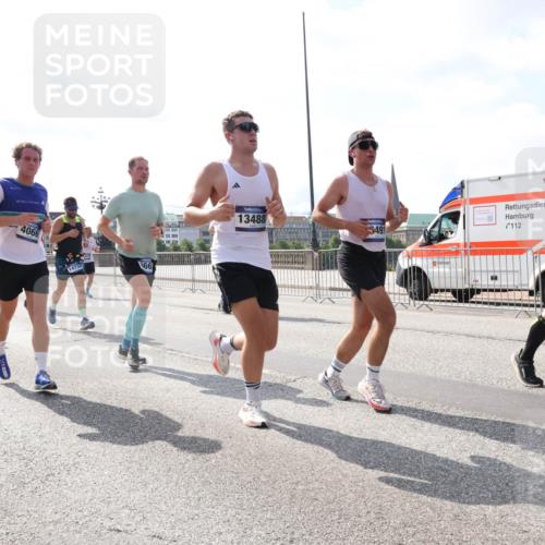 29.06.2025 - hella hamburg halbmarathon Lena Gebhardt http://msf.ph/oto/8380629 29.06.2025 10:02:41 Lombardsbrücke 3225, 9986, 4066, 14732, 66, 13488, 4914, 112, 105, 112, 1128, 1254, 1702, 1733, 2142, 2322, 2323, 2685, 2712, 2819, 3225, 3630, 3780, 3919, 3976, 4066, 4204, 4665, 4904, 5734, 5763, 6295, 6708, 6752, 6815, 6860, 6997, 7049, 7323, 7869, 7888, 8003, 8364, 8481, 8483, 8624, 8662, 8749, 9006, 9020, 9021, 9131, 9156, 9353, 9554, 9986, 10128, 10295, 10539, 10866, 11191, 11250, 11515, 11554, 11670, 11702, 11782, 11871, 11935, 11968, 12491, 12908, 14224 meine-sportfotos.de