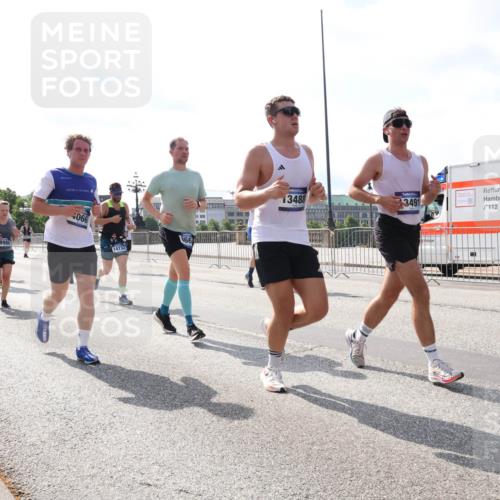 29.06.2025 - hella hamburg halbmarathon Lena Gebhardt http://msf.ph/oto/8380663 29.06.2025 10:02:41 Lombardsbrücke 3225, 9986, 4066, 866, 14732, 13488, 3491, 112, 1128, 1254, 1702, 1733, 2142, 2322, 2323, 2685, 2712, 2819, 3225, 3630, 3780, 3919, 3976, 4066, 4204, 4665, 4904, 5734, 5763, 6295, 6708, 6752, 6815, 6860, 6997, 7049, 7323, 7869, 7888, 8003, 8364, 8481, 8483, 8624, 8662, 8749, 9006, 9020, 9021, 9131, 9156, 9353, 9554, 9986, 10128, 10295, 10539, 10866, 11191, 11250, 11515, 11554, 11670, 11702, 11782, 11871, 11935, 11968, 12491, 12908, 14224 meine-sportfotos.de