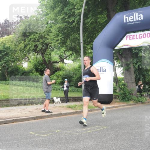 29.06.2025 - hella hamburg halbmarathon KatJ http://msf.ph/oto/8380682 29.06.2025 10:25:06 Zwischen KM18-KM19 2774, 4062, 6990 meine-sportfotos.de