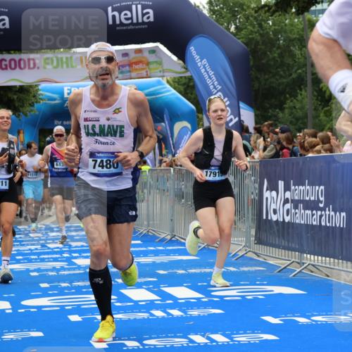 29.06.2025 - hella hamburg halbmarathon Strokosch-Dieckow http://msf.ph/oto/8380760 29.06.2025 10:47:12 Ziel 2623, 4093, 5024, 6134, 6168, 6203, 6373, 6716, 7480, 7908, 10208, 10211, 11518, 12579, 13007, 13672, 14722, 15684, 16286, 17718, 17915, 18856 meine-sportfotos.de