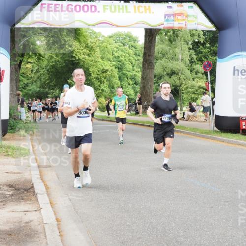 29.06.2025 - hella hamburg halbmarathon MichiJ http://msf.ph/oto/8380810 29.06.2025 10:46:19 Zwischen KM18-KM19 2780, 4986, 6220, 8030, 10488, 11394, 12206, 12261, 12446, 14823, 15232, 15284, 18485, 19160, 19178 meine-sportfotos.de