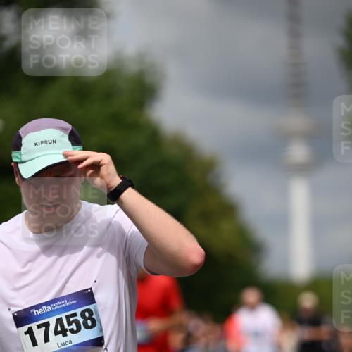29.06.2025 - hella hamburg halbmarathon Dr. Thomas Lammeyer http://msf.ph/oto/8380861 29.06.2025 10:42:37 Kennedybrücke 1394, 1578, 1596, 1791, 1901, 2151, 3094, 3095, 3323, 3338, 3633, 3635, 3636, 3716, 3841, 3927, 4414, 4921, 5300, 5713, 5790, 6199, 6200, 6695, 6696, 6751, 6930, 7118, 7119, 7148, 7165, 7244, 7371, 7552, 7692, 7849, 7914, 8539, 8615, 9424, 9500, 9699, 10584, 11152 meine-sportfotos.de
