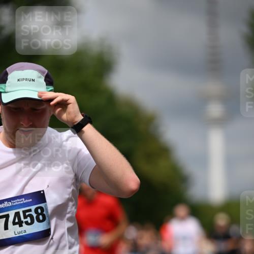 29.06.2025 - hella hamburg halbmarathon Dr. Thomas Lammeyer http://msf.ph/oto/8380882 29.06.2025 10:42:37 Kennedybrücke 1394, 1578, 1596, 1791, 1901, 2151, 3094, 3095, 3323, 3338, 3633, 3635, 3636, 3716, 3841, 3927, 4414, 4921, 5300, 5713, 5790, 6199, 6200, 6695, 6696, 6751, 6930, 7118, 7119, 7148, 7165, 7244, 7371, 7552, 7692, 7849, 7914, 8539, 8615, 9424, 9500, 9699, 10584, 11152 meine-sportfotos.de