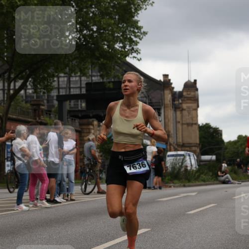 29.06.2025 - hella hamburg halbmarathon Yannick Fuchs http://msf.ph/oto/8380910 29.06.2025 10:54:49 20KM 1188, 1364, 1414, 1453, 1653, 2322, 2323, 2661, 3698, 5602, 5603, 6033, 6201, 6309, 6487, 6708, 6754, 6757, 6921, 7006, 7065, 7306, 7636, 7759, 7761, 8421, 8422, 8662, 8923, 9020, 9021, 10534, 11623, 11702, 11782, 12491, 13459, 13516, 13589, 15269, 16621, 17145, 17226, 17899, 17951, 17952, 18063, 18757, 19117, 19146, 19242, 19246 meine-sportfotos.de
