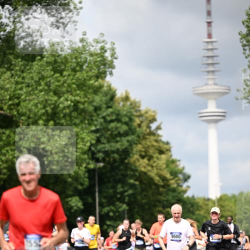 29.06.2025 - hella hamburg halbmarathon Dr. Thomas Lammeyer http://msf.ph/oto/8380944 29.06.2025 10:42:39 Kennedybrücke 1394, 1596, 1791, 1901, 2151, 3094, 3095, 3323, 3338, 3633, 3635, 3636, 3716, 3841, 3927, 4414, 4921, 5300, 5713, 5790, 6199, 6200, 6695, 6696, 6751, 6930, 7118, 7119, 7148, 7165, 7244, 7371, 7552, 7692, 7849, 7914, 8539, 8583, 8615, 9424, 9500, 9699, 10584, 11152 meine-sportfotos.de