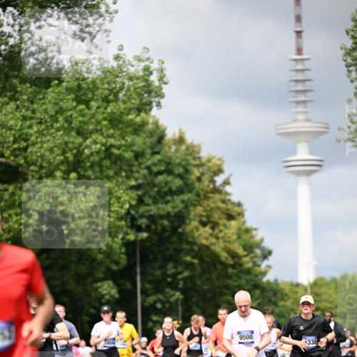 29.06.2025 - hella hamburg halbmarathon Dr. Thomas Lammeyer http://msf.ph/oto/8380986 29.06.2025 10:42:39 Kennedybrücke 1394, 1596, 1791, 1901, 2151, 3094, 3095, 3323, 3338, 3633, 3635, 3636, 3716, 3841, 3927, 4414, 4921, 5300, 5713, 5790, 6199, 6200, 6695, 6696, 6751, 6930, 7118, 7119, 7148, 7165, 7244, 7371, 7552, 7692, 7849, 7914, 8539, 8583, 8615, 9424, 9500, 9699, 10584, 11152 meine-sportfotos.de