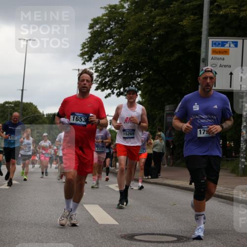 29.06.2025 - hella hamburg halbmarathon Yannick Fuchs http://msf.ph/oto/8381105 29.06.2025 10:54:51 20KM 1188, 1364, 1414, 1453, 1653, 2322, 2323, 2661, 3698, 5602, 5603, 6033, 6201, 6487, 6708, 6754, 6757, 6921, 7006, 7065, 7306, 7636, 7759, 7761, 8421, 8422, 8662, 8923, 9020, 9021, 9984, 10534, 11623, 11702, 11782, 12491, 13459, 13516, 13589, 15269, 16621, 17145, 17226, 17899, 17951, 17952, 18133, 18757, 19117, 19146, 19242 meine-sportfotos.de