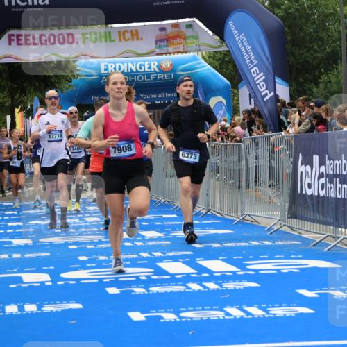 29.06.2025 - hella hamburg halbmarathon Strokosch-Dieckow http://msf.ph/oto/8381182 29.06.2025 10:47:07 Ziel 1460, 2623, 4093, 4377, 5472, 6373, 6700, 6716, 7480, 7908, 9794, 10208, 10211, 12579, 13007, 14415, 14783, 15684, 15825, 17718, 17915 meine-sportfotos.de