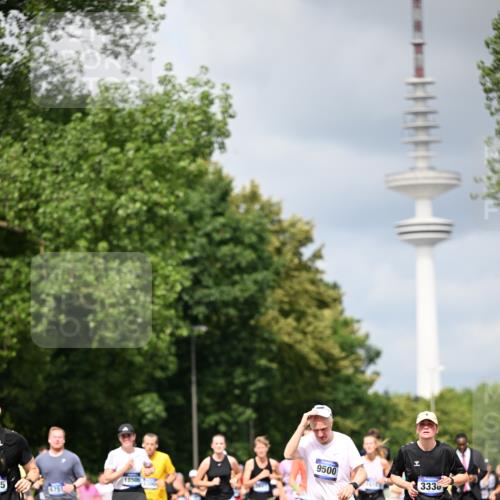 29.06.2025 - hella hamburg halbmarathon Dr. Thomas Lammeyer http://msf.ph/oto/8381218 29.06.2025 10:42:40 Kennedybrücke 1394, 1596, 1791, 1901, 2151, 3094, 3095, 3323, 3338, 3633, 3635, 3636, 3716, 3841, 3927, 4414, 4921, 5300, 5713, 5790, 6199, 6200, 6695, 6696, 6751, 6930, 7118, 7119, 7148, 7165, 7244, 7371, 7552, 7692, 7849, 7914, 8539, 8583, 8615, 9424, 9500, 9689, 9699, 10584, 11152 meine-sportfotos.de
