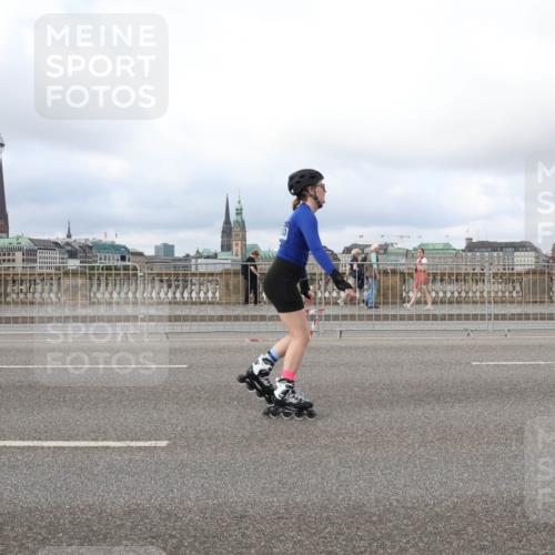 29.06.2025 - hella hamburg halbmarathon Lena Gebhardt http://msf.ph/oto/8381256 29.06.2025 09:15:10 Lombardsbrücke  meine-sportfotos.de