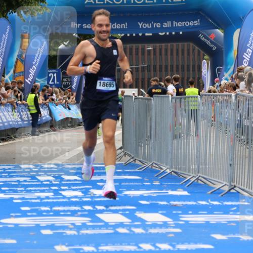 29.06.2025 - hella hamburg halbmarathon Strokosch-Dieckow http://msf.ph/oto/8381271 29.06.2025 10:24:18 Ziel 5612, 6816, 7331, 18695 meine-sportfotos.de