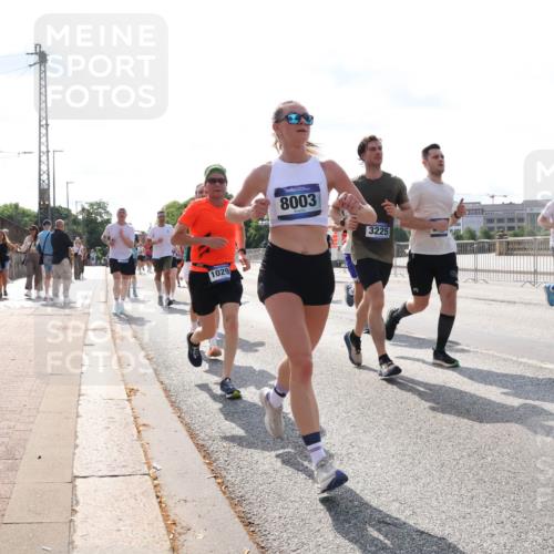 29.06.2025 - hella hamburg halbmarathon Lena Gebhardt http://msf.ph/oto/8381448 29.06.2025 10:02:44 Lombardsbrücke 1029, 8003, 3225, 19173, 1128, 1254, 1482, 1702, 1733, 2142, 2322, 2685, 2712, 2810, 2819, 3225, 3630, 3780, 3919, 3976, 4066, 4204, 4613, 4665, 4904, 5734, 5763, 6217, 6295, 6708, 6752, 6815, 6860, 6997, 7049, 7323, 7869, 7888, 8003, 8364, 8481, 8483, 8614, 8624, 8662, 8749, 9006, 9020, 9021, 9131, 9554, 9986, 10128, 10295, 10539, 10866, 11191, 11250, 11515, 11670, 11702, 11782, 11871, 11935, 11968, 12908, 14224 meine-sportfotos.de