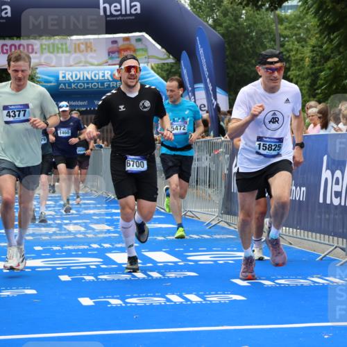 29.06.2025 - hella hamburg halbmarathon Strokosch-Dieckow http://msf.ph/oto/8381471 29.06.2025 10:47:02 Ziel 1139, 1460, 1689, 4093, 4377, 5472, 6700, 7908, 9794, 10122, 12579, 13007, 13728, 14415, 14449, 14594, 14783, 15684, 15825, 16081, 17979 meine-sportfotos.de