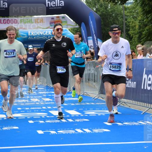 29.06.2025 - hella hamburg halbmarathon Strokosch-Dieckow http://msf.ph/oto/8381510 29.06.2025 10:47:02 Ziel 1139, 1460, 1689, 4093, 4377, 5472, 6700, 7908, 9794, 10122, 12579, 13007, 13728, 14415, 14449, 14594, 14783, 15684, 15825, 16081, 17979 meine-sportfotos.de
