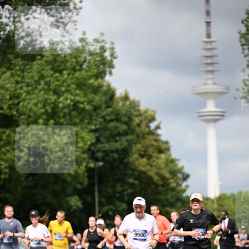 29.06.2025 - hella hamburg halbmarathon Dr. Thomas Lammeyer http://msf.ph/oto/8381667 29.06.2025 10:42:41 Kennedybrücke 1394, 1596, 1791, 1901, 2151, 3094, 3095, 3323, 3338, 3633, 3635, 3636, 3716, 3841, 3927, 4921, 5300, 5713, 5790, 6199, 6200, 6695, 6696, 6751, 6930, 7118, 7119, 7148, 7165, 7244, 7371, 7552, 7692, 7849, 7914, 8539, 8583, 8615, 9424, 9500, 9689, 9699, 10584, 11152 meine-sportfotos.de