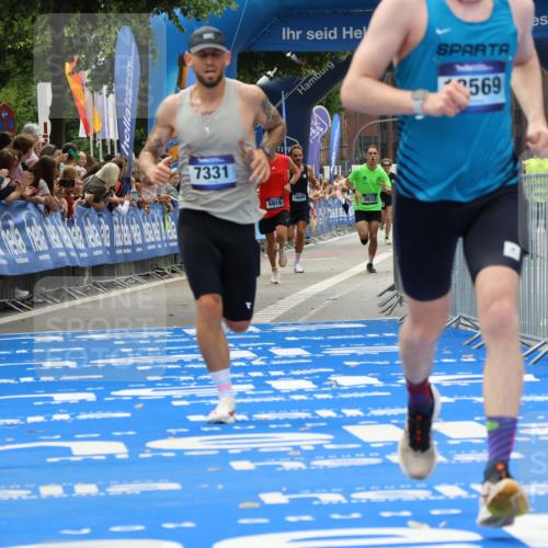 29.06.2025 - hella hamburg halbmarathon Strokosch-Dieckow http://msf.ph/oto/8381706 29.06.2025 10:24:11 Ziel 5612, 6816, 7331, 9269, 10234, 17614, 18569, 19041 meine-sportfotos.de