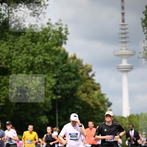 29.06.2025 - hella hamburg halbmarathon Dr. Thomas Lammeyer http://msf.ph/oto/8381775 29.06.2025 10:42:42 Kennedybrücke 1394, 1596, 1791, 1901, 2113, 2151, 3094, 3095, 3323, 3338, 3633, 3635, 3636, 3716, 3841, 3927, 4921, 5161, 5300, 5713, 5790, 6199, 6200, 6695, 6696, 6751, 6930, 7118, 7119, 7148, 7165, 7244, 7371, 7552, 7692, 7849, 7914, 8539, 8583, 8615, 9424, 9500, 9689, 9699, 10584 meine-sportfotos.de