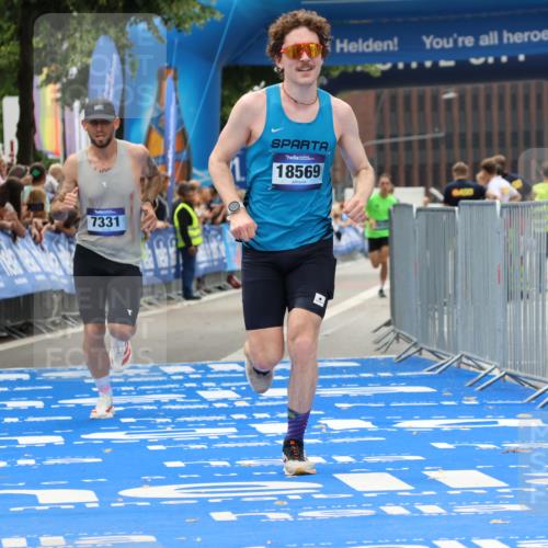 29.06.2025 - hella hamburg halbmarathon Strokosch-Dieckow http://msf.ph/oto/8381820 29.06.2025 10:24:09 Ziel 5612, 6816, 7331, 9269, 10234, 17614, 18569, 19041 meine-sportfotos.de