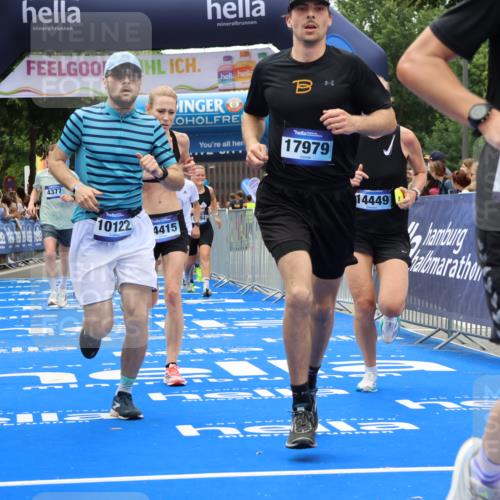 29.06.2025 - hella hamburg halbmarathon Strokosch-Dieckow http://msf.ph/oto/8381912 29.06.2025 10:46:59 Ziel 1139, 1460, 1689, 4091, 4377, 5472, 6700, 9794, 10122, 12579, 13728, 14385, 14415, 14449, 14594, 14783, 15825, 16081, 17979 meine-sportfotos.de