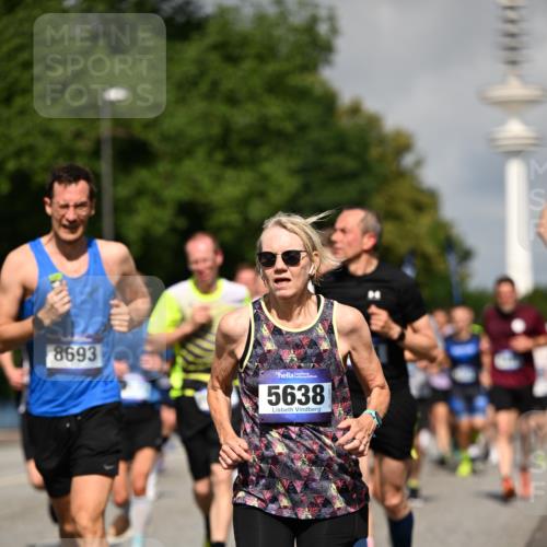 29.06.2025 - hella hamburg halbmarathon Dr. Thomas Lammeyer http://msf.ph/oto/8381941 29.06.2025 09:59:06 Kennedybrücke 1200, 1683, 1696, 1884, 2207, 2274, 2287, 2411, 2706, 2708, 3087, 3208, 3209, 3213, 3258, 3435, 3747, 3985, 4093, 4121, 4189, 4345, 4847, 4890, 5102, 5399, 5421, 5459, 5638, 5915, 6009, 6027, 6054, 6158, 6421, 6532, 6662, 6691, 6836, 6938, 7052, 7312, 7659, 8139, 8153, 8205, 8216, 8218, 8302, 8371, 8437, 8454, 8487, 8577, 8693, 8720, 8856, 8889, 8899, 8927, 8955, 9031, 9032, 9093, 9159, 9386, 9476, 9529, 9649, 9720, 9786, 9869, 9959, 10053, 10115, 10184, 10263, 10423 meine-sportfotos.de