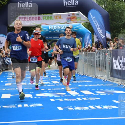 29.06.2025 - hella hamburg halbmarathon Strokosch-Dieckow http://msf.ph/oto/8381951 29.06.2025 10:46:56 Ziel 1139, 1689, 4091, 4377, 5472, 9794, 10122, 13728, 14385, 14415, 14449, 14594, 14783, 15825, 16081, 17172, 17492, 17892, 17979, 19105 meine-sportfotos.de