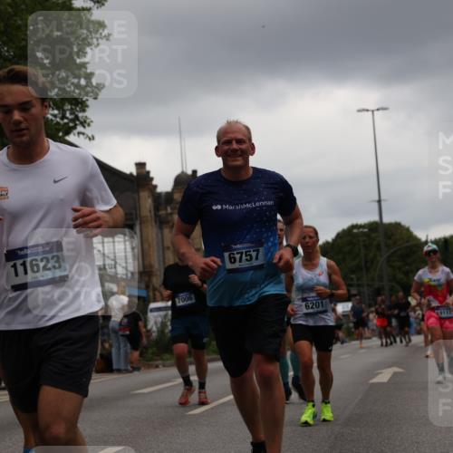 29.06.2025 - hella hamburg halbmarathon Yannick Fuchs http://msf.ph/oto/8381952 29.06.2025 10:54:54 20KM 1188, 1364, 1414, 1453, 1653, 2322, 2323, 2661, 3698, 5602, 5603, 5775, 6033, 6201, 6487, 6708, 6754, 6757, 6921, 7006, 7306, 7636, 7759, 7761, 8662, 9020, 9021, 9611, 9984, 10534, 11623, 11702, 11782, 12789, 12908, 13459, 13516, 15269, 16621, 17145, 17226, 17951, 17952, 18133, 18757, 19117, 19146, 19242 meine-sportfotos.de