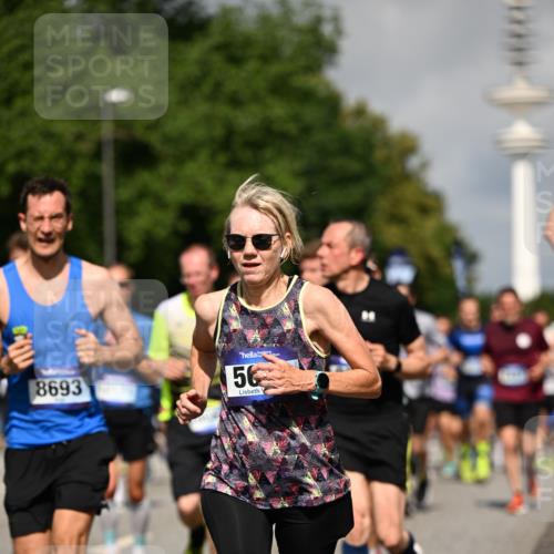 29.06.2025 - hella hamburg halbmarathon Dr. Thomas Lammeyer http://msf.ph/oto/8381966 29.06.2025 09:59:06 Kennedybrücke 1200, 1683, 1696, 1884, 2207, 2274, 2287, 2411, 2706, 2708, 3087, 3208, 3209, 3213, 3258, 3435, 3747, 3985, 4093, 4121, 4189, 4345, 4847, 4890, 5102, 5399, 5421, 5459, 5638, 5915, 6009, 6027, 6054, 6158, 6421, 6532, 6662, 6691, 6836, 6938, 7052, 7312, 7659, 8139, 8153, 8205, 8216, 8218, 8302, 8371, 8437, 8454, 8487, 8577, 8693, 8720, 8856, 8889, 8899, 8927, 8955, 9031, 9032, 9093, 9159, 9386, 9476, 9529, 9649, 9720, 9786, 9869, 9959, 10053, 10115, 10184, 10263, 10423 meine-sportfotos.de