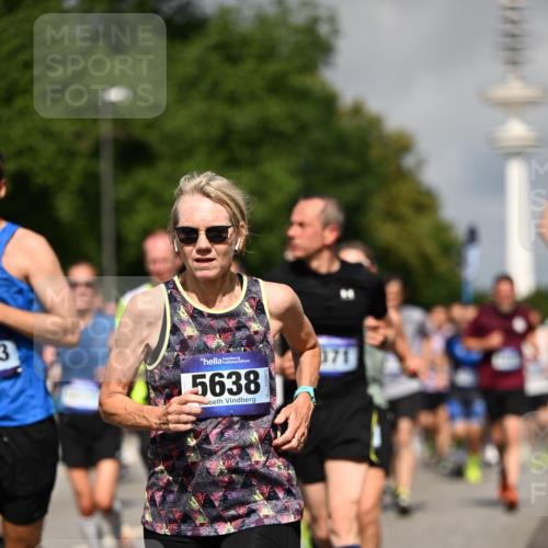 29.06.2025 - hella hamburg halbmarathon Dr. Thomas Lammeyer http://msf.ph/oto/8381989 29.06.2025 09:59:07 Kennedybrücke 1200, 1630, 1683, 1696, 1884, 2207, 2274, 2287, 2411, 2706, 2708, 3087, 3208, 3209, 3213, 3258, 3435, 3747, 3985, 4093, 4121, 4189, 4345, 4847, 4890, 5102, 5399, 5421, 5459, 5638, 5915, 6009, 6027, 6054, 6158, 6421, 6532, 6662, 6691, 6836, 6938, 7052, 7312, 7659, 8139, 8153, 8205, 8216, 8218, 8302, 8371, 8437, 8454, 8487, 8577, 8693, 8720, 8856, 8889, 8899, 8927, 8955, 9031, 9032, 9093, 9159, 9386, 9476, 9529, 9649, 9720, 9786, 9869, 9959, 10053, 10115, 10184, 10263, 10423 meine-sportfotos.de