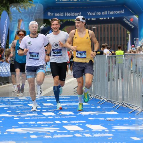 29.06.2025 - hella hamburg halbmarathon Strokosch-Dieckow http://msf.ph/oto/8382057 29.06.2025 10:24:06 Ziel 7331, 9269, 10234, 14753, 17614, 18569, 19041 meine-sportfotos.de