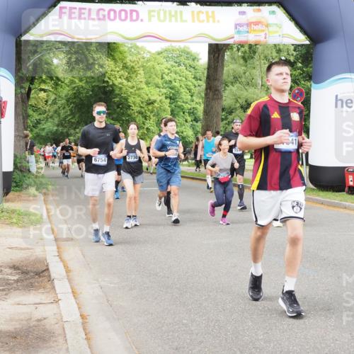 29.06.2025 - hella hamburg halbmarathon MichiJ http://msf.ph/oto/8382096 29.06.2025 10:46:36 Zwischen KM18-KM19 1019, 1544, 2730, 4238, 6033, 6087, 6438, 6754, 8326, 10281, 10301, 11041, 11250, 11935, 12564, 14732, 15344, 18377, 18727, 18855 meine-sportfotos.de