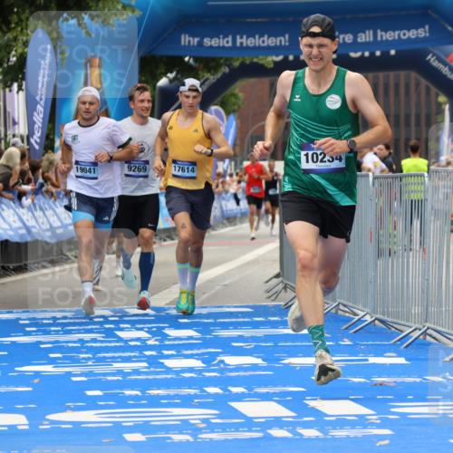 29.06.2025 - hella hamburg halbmarathon Strokosch-Dieckow http://msf.ph/oto/8382162 29.06.2025 10:24:04 Ziel 7331, 9269, 10234, 14753, 17614, 18569, 19041 meine-sportfotos.de