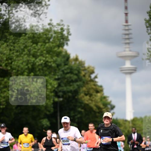 29.06.2025 - hella hamburg halbmarathon Dr. Thomas Lammeyer http://msf.ph/oto/8382288 29.06.2025 10:42:42 Kennedybrücke 1394, 1596, 1791, 1901, 2113, 2151, 3094, 3095, 3323, 3338, 3633, 3635, 3636, 3716, 3841, 3927, 4921, 5161, 5300, 5713, 5790, 6199, 6200, 6695, 6696, 6751, 6930, 7118, 7119, 7148, 7165, 7244, 7371, 7552, 7692, 7849, 7914, 8539, 8583, 8615, 9424, 9500, 9689, 9699, 10584 meine-sportfotos.de