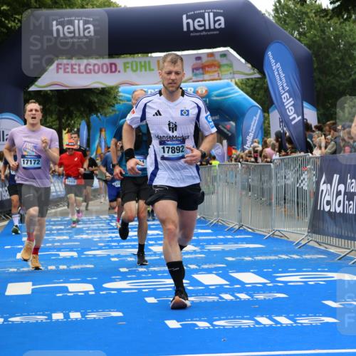 29.06.2025 - hella hamburg halbmarathon Strokosch-Dieckow http://msf.ph/oto/8382368 29.06.2025 10:46:52 Ziel 1139, 1689, 4091, 10122, 11858, 13728, 13940, 14385, 14449, 14541, 14594, 15900, 16081, 17172, 17353, 17492, 17669, 17892, 17979, 19105 meine-sportfotos.de