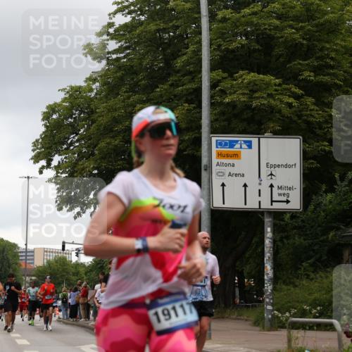 29.06.2025 - hella hamburg halbmarathon Yannick Fuchs http://msf.ph/oto/8382422 29.06.2025 10:54:58 20KM 1188, 1364, 1414, 1453, 1653, 1823, 2322, 2323, 2426, 2661, 3698, 5602, 5603, 5775, 6201, 6487, 6674, 6708, 6754, 6757, 6921, 7006, 7250, 7306, 7759, 7761, 8177, 8483, 8662, 9020, 9021, 9611, 9984, 10295, 10534, 11623, 11702, 11782, 12789, 12908, 13459, 13516, 15269, 16621, 17145, 17226, 17951, 17952, 18133, 18757, 19117, 19146, 19242 meine-sportfotos.de