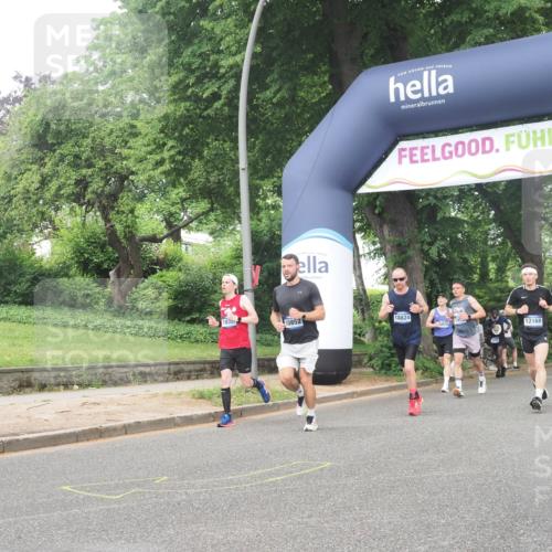 29.06.2025 - hella hamburg halbmarathon KatJ http://msf.ph/oto/8382461 29.06.2025 10:25:25 Zwischen KM18-KM19 1385, 2399, 3959, 6915, 7152, 7154 meine-sportfotos.de