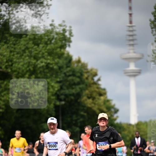 29.06.2025 - hella hamburg halbmarathon Dr. Thomas Lammeyer http://msf.ph/oto/8382476 29.06.2025 10:42:43 Kennedybrücke 1394, 1596, 1791, 1901, 2113, 2151, 3094, 3095, 3242, 3323, 3338, 3633, 3635, 3636, 3716, 3841, 3927, 4921, 5085, 5161, 5300, 5713, 5790, 6199, 6200, 6695, 6696, 6751, 6930, 7117, 7118, 7119, 7148, 7165, 7244, 7371, 7552, 7692, 7849, 7914, 8539, 8583, 8615, 9424, 9500, 9689, 9699, 10584 meine-sportfotos.de
