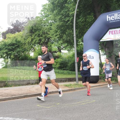 29.06.2025 - hella hamburg halbmarathon KatJ http://msf.ph/oto/8382589 29.06.2025 10:25:26 Zwischen KM18-KM19 1385, 2399, 3959, 5961, 6915, 7152, 7154 meine-sportfotos.de