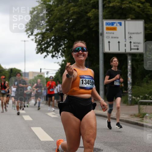29.06.2025 - hella hamburg halbmarathon Yannick Fuchs http://msf.ph/oto/8382674 29.06.2025 10:55:01 20KM 1188, 1364, 1414, 1453, 1823, 2322, 2323, 2426, 2661, 3698, 5379, 5602, 5603, 5775, 6201, 6674, 6708, 6757, 6921, 7006, 7250, 7306, 7759, 7761, 8177, 8483, 8662, 9020, 9021, 9611, 9984, 10295, 11623, 11702, 11782, 12789, 12908, 13459, 13516, 15269, 16621, 17145, 17181, 17226, 17951, 17952, 18133, 18757, 19117, 19146, 19242 meine-sportfotos.de