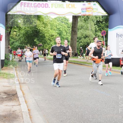 29.06.2025 - hella hamburg halbmarathon MichiJ http://msf.ph/oto/8382716 29.06.2025 10:46:43 Zwischen KM18-KM19 1019, 1544, 2426, 2730, 3780, 6087, 6327, 9741, 9985, 11250, 11366, 11935, 11937, 14471, 17304, 18063, 18855 meine-sportfotos.de